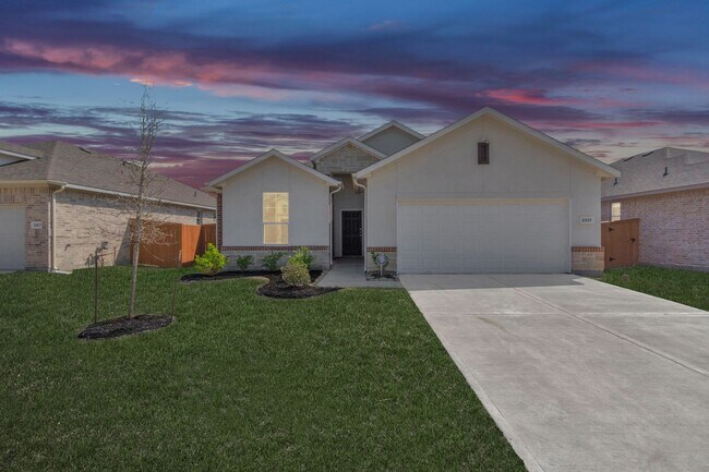 Building Photo - 10515 Moon Vly Ln