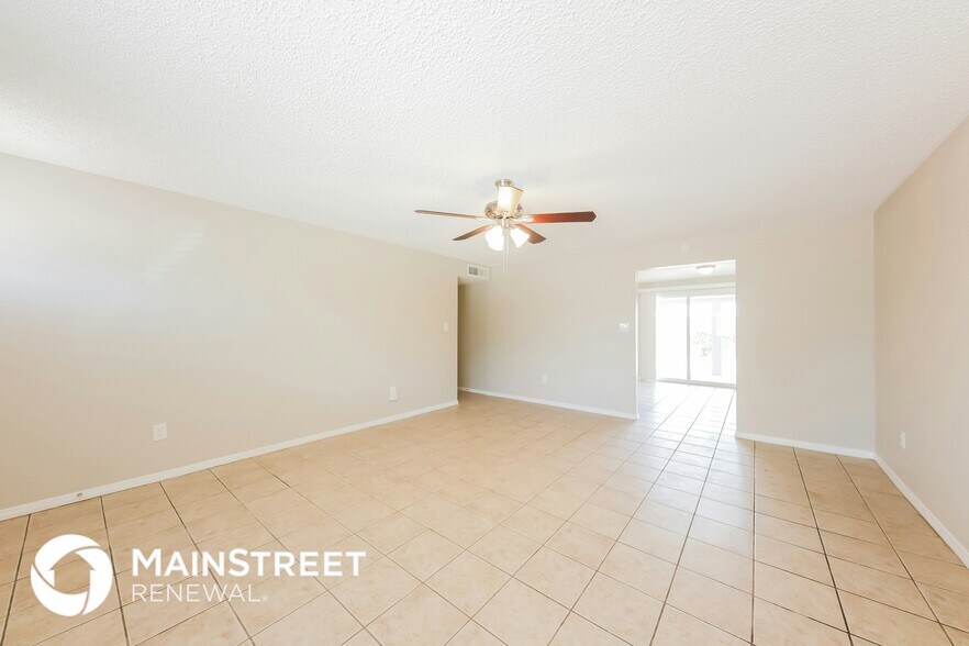 Building Photo - 6343 W Cypress St