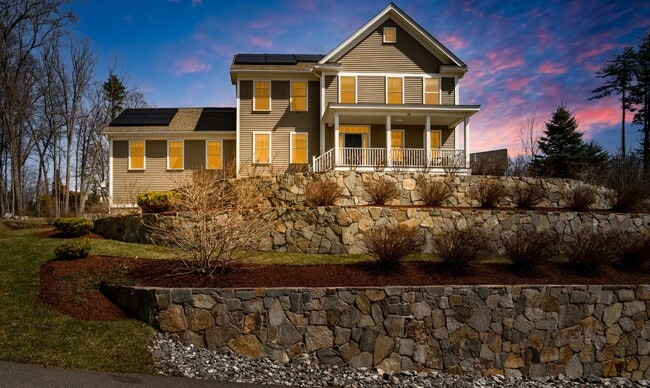 Building Photo - 18 Scenic Dr
