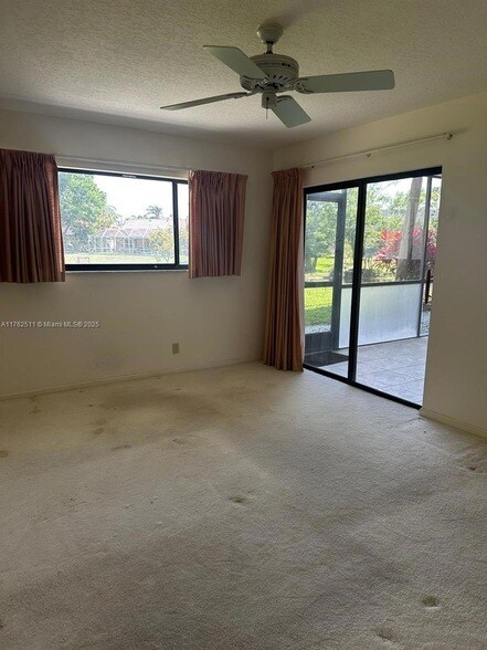 Building Photo - 12524 Shoreline Dr
