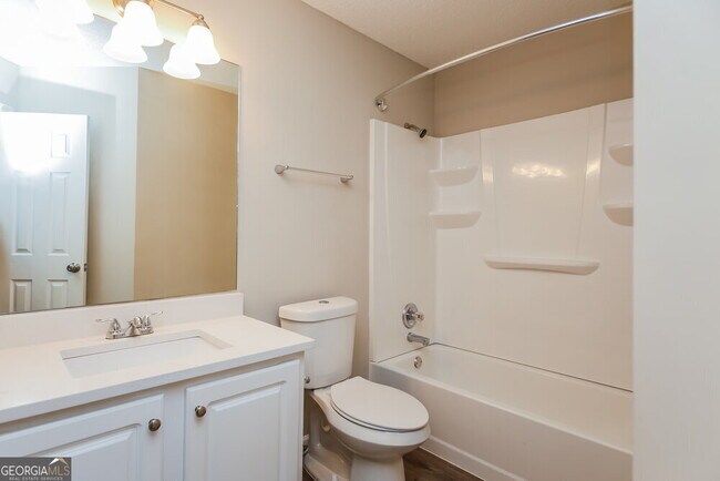 Building Photo - 1041 Crest Ridge Pl SW