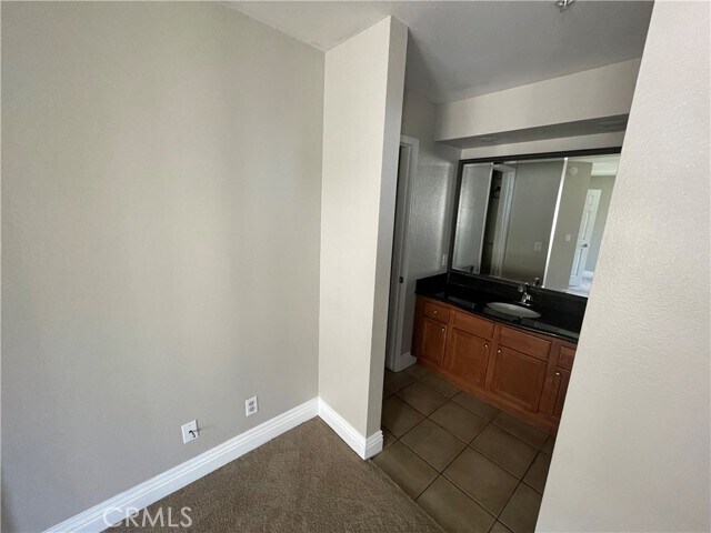 Building Photo - 1020 La Terraza Cir