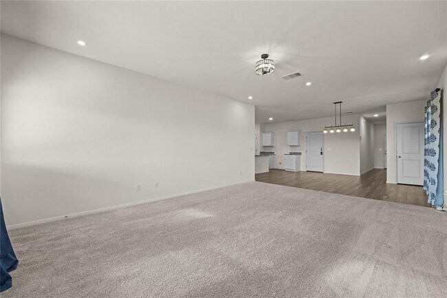 Building Photo - 305 Redfish Ln