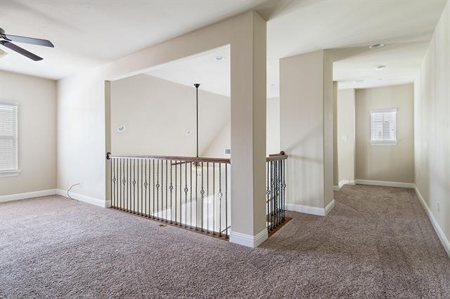 Building Photo - 573 Enfield Dr