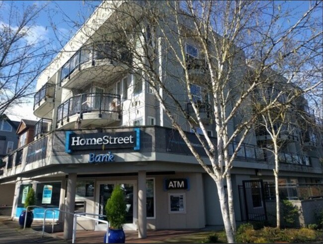 Primary Photo - 2 Bedroom, 2 Bath 920sq ft with Private Pa...