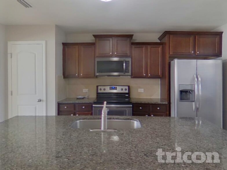 Building Photo - 8187 Thornton St