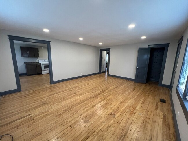 Building Photo - 2801 Lascassas Pike