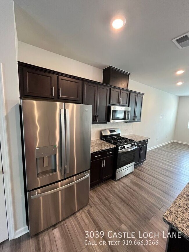 Building Photo - 3039 Castle Loch Ln