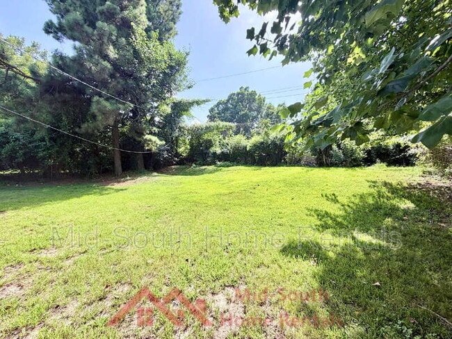 Building Photo - 3243 Boone St