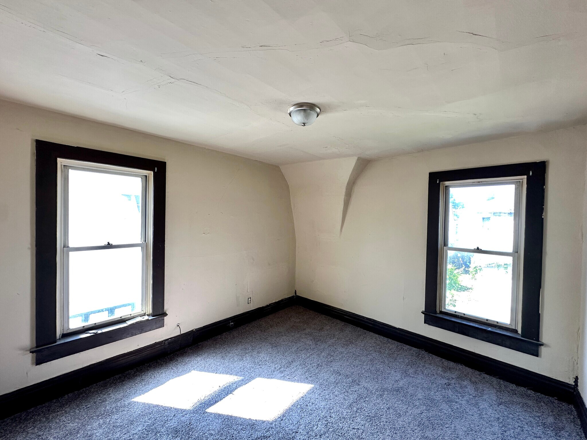 Building Photo - 413 Bartram Ave