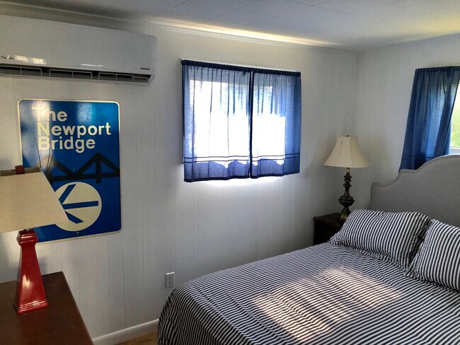 Building Photo - 142 Renfrew Ave