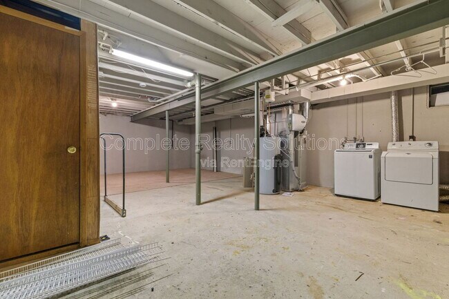 Building Photo - 26 Timberbrook Dr