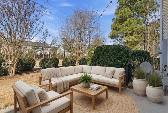 Building Photo - 956 Shining Wire Way