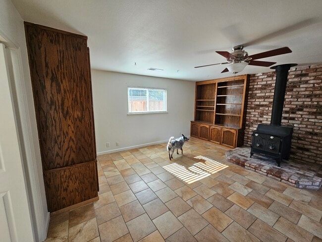 Building Photo - 119 Houlton Ct