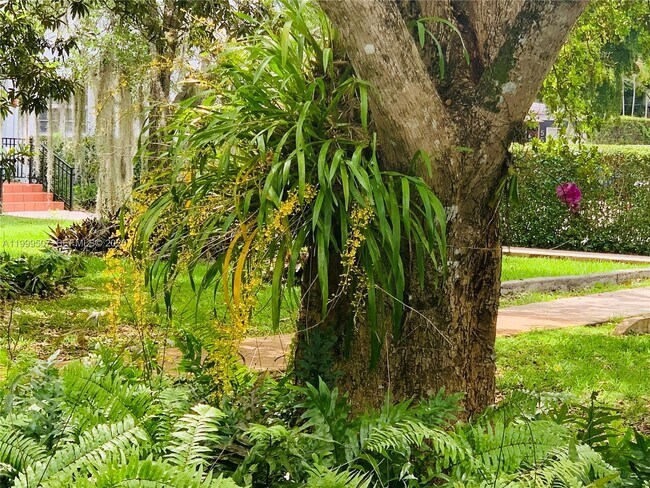 Building Photo - 5605 SW 80th St