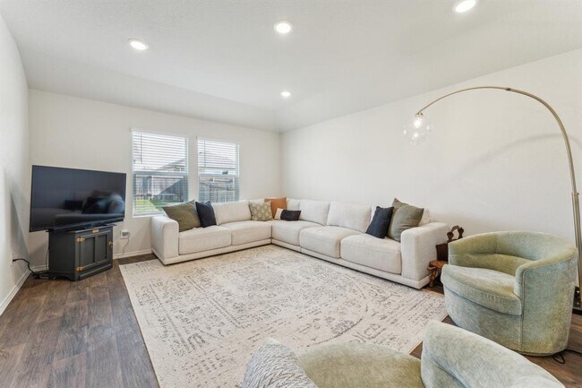 Building Photo - 821 Bahia Pl