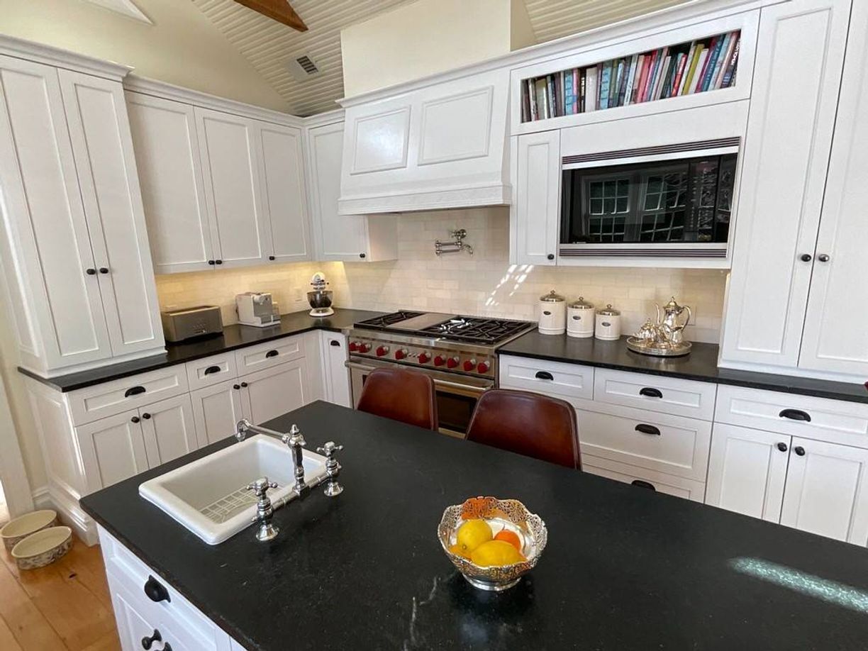 Building Photo - 23 Howard St