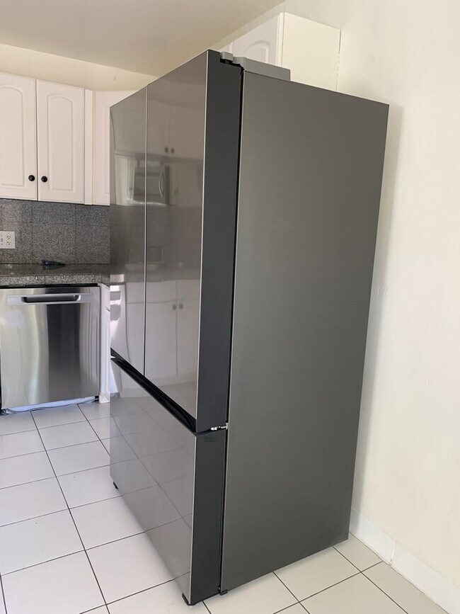 Building Photo - Curlew