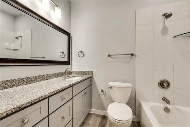 Building Photo - 5995 Rivendell Dr