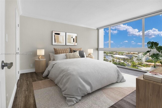 Building Photo - 2715 N Ocean Blvd