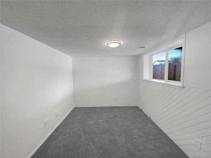 Building Photo - 10131 Routt St