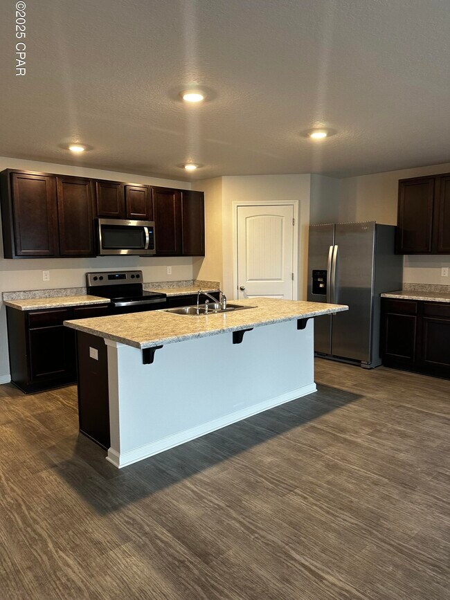 Primary Photo - 537 Albert Meadow Ln