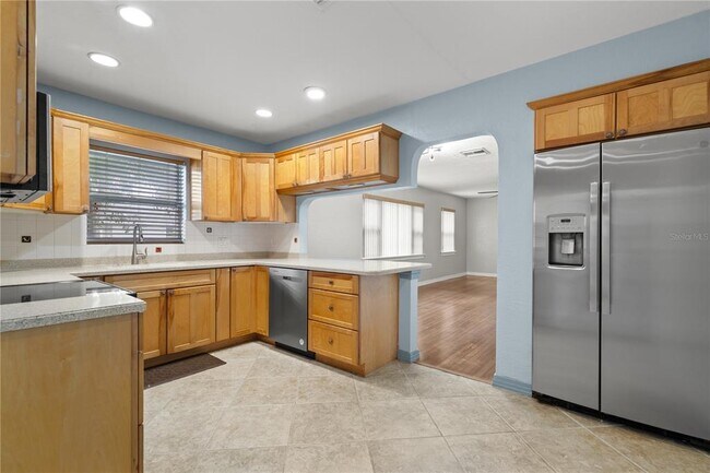 Building Photo - 486 27th Ave N