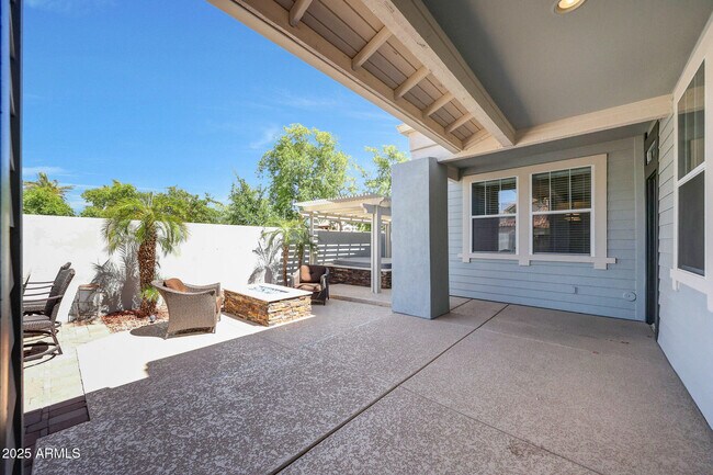 Building Photo - 21134 W Green St