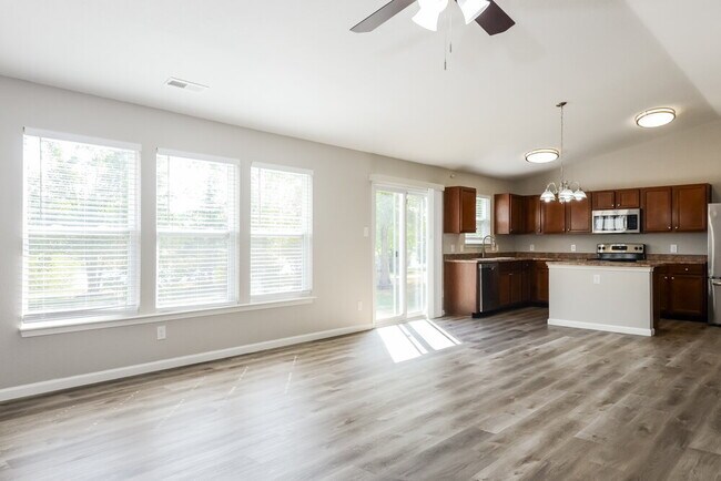 Building Photo - 10523 Ballard Dr