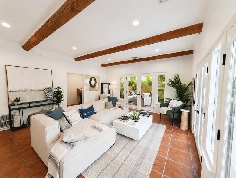 Building Photo - 25648 Timpangos Dr