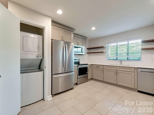 Building Photo - 1518 Mimosa Ave