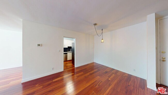 Building Photo - 1010 Kings Rd