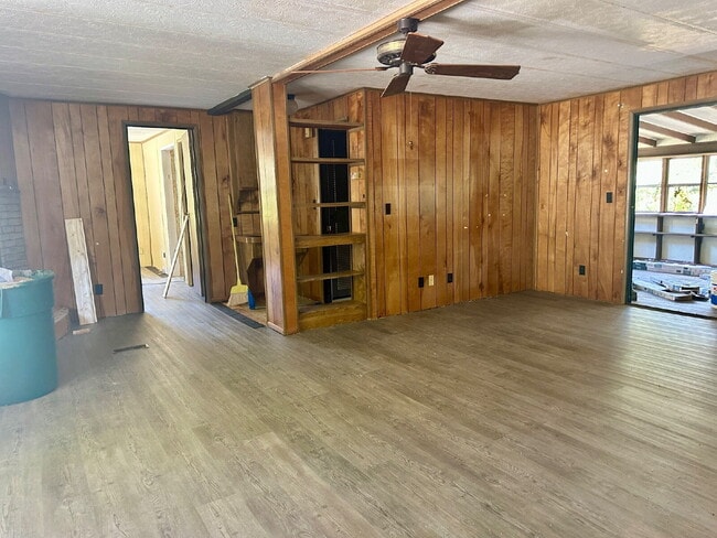 Building Photo - 266 Dartmoor Dr