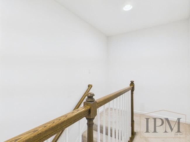 Building Photo - 2-bedroom 2.5 bath Luxury Townhome located...