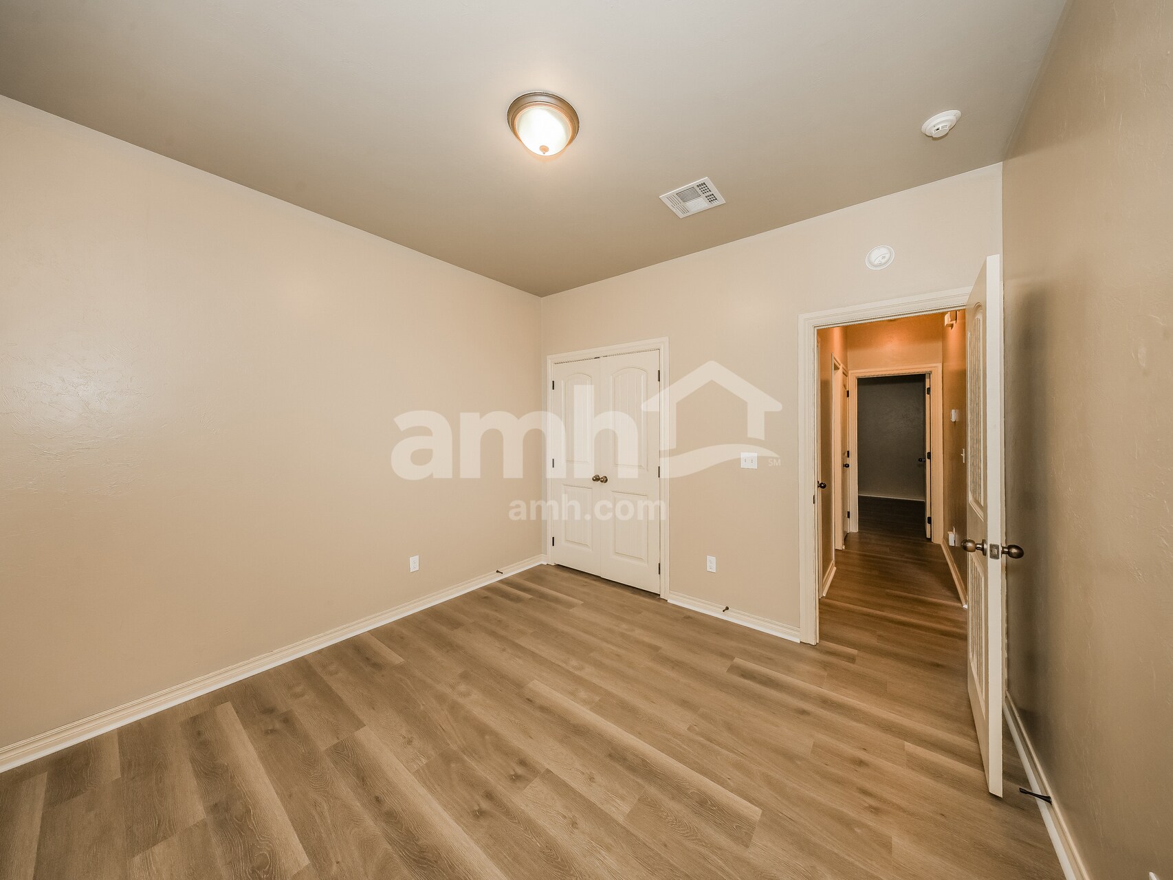 Building Photo - 8809 SW 46th St