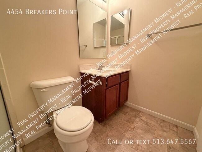 Building Photo - 4454 Breakers Point