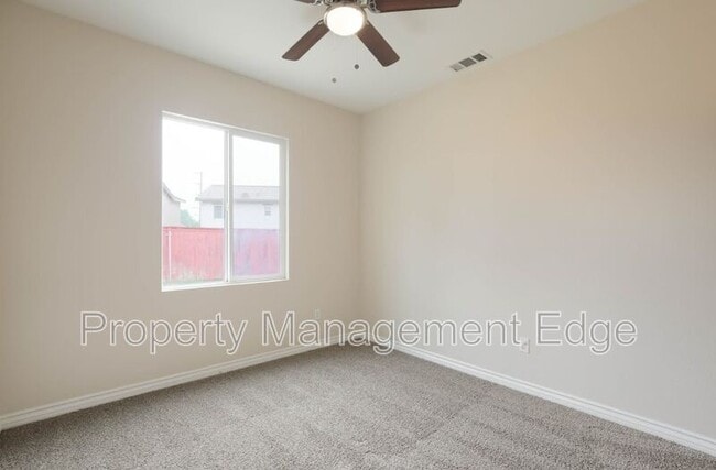 Building Photo - 29784 Ski Ranch St