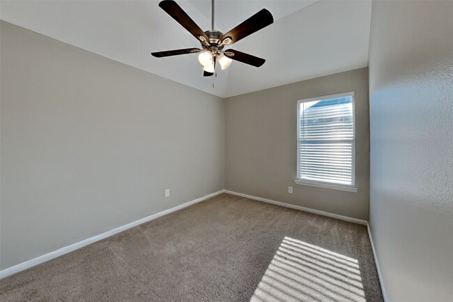 Building Photo - 21549 Duke Alexander Dr