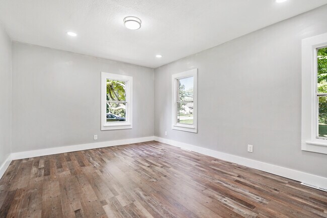 Building Photo - 1750 Brodhead Rd