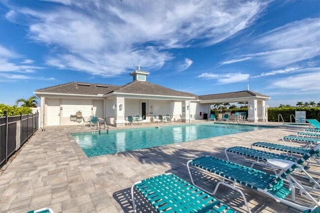 Building Photo - 123 O'keeffe Cir