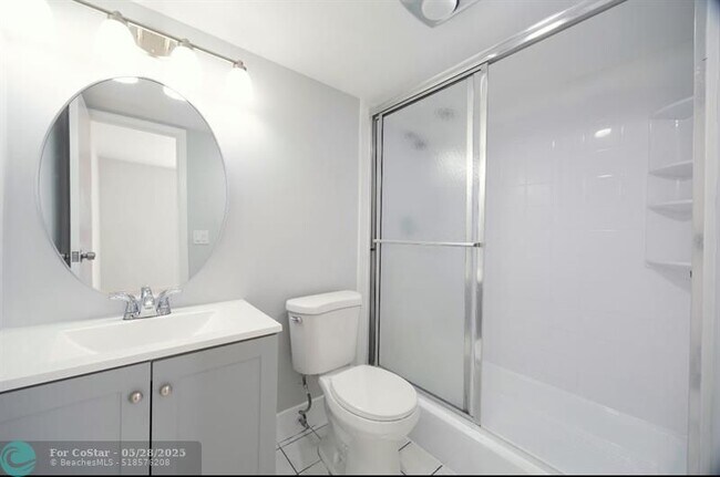 Building Photo - 6100 S Falls Cir Dr