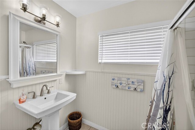 Building Photo - 237 Avenida Montalvo