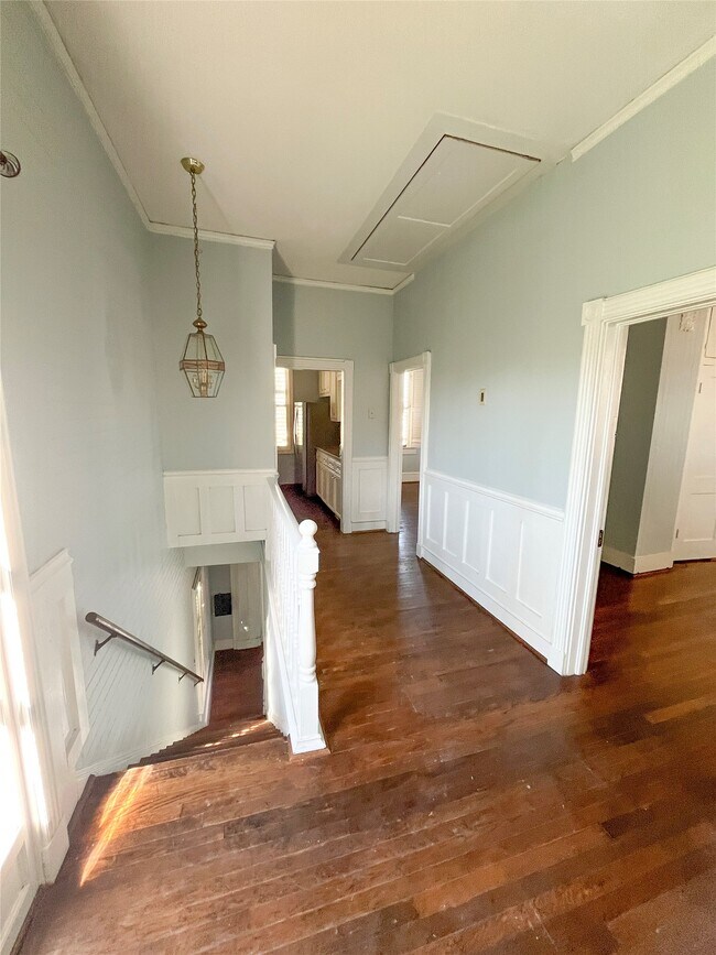 Building Photo - 901 Broadway Avenue J