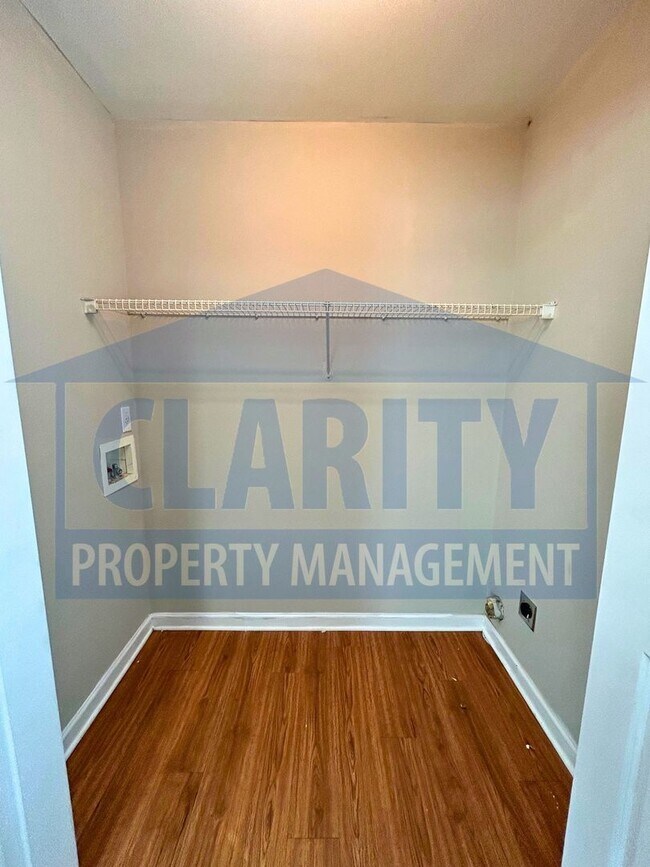 Building Photo - 855 Stone Glen Trail NW