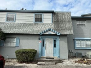 Building Photo - Fully Furnished 2/2 Condo!
