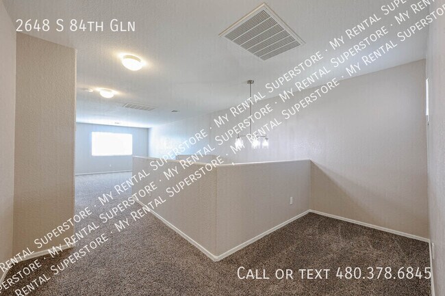 Building Photo - 2648 S 84th Gln