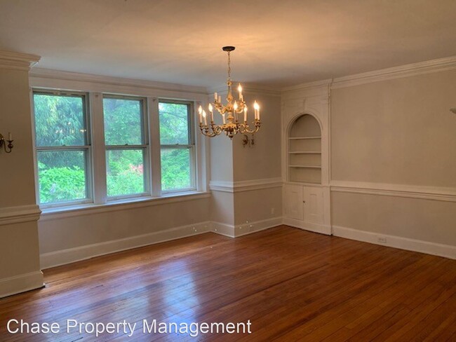 Building Photo - 4 br, 2.5 bath House - 11 Randall Court
