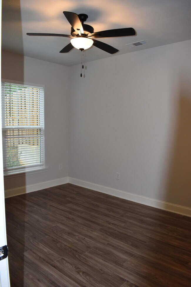 Building Photo - 4099 Taylor Pond Rd