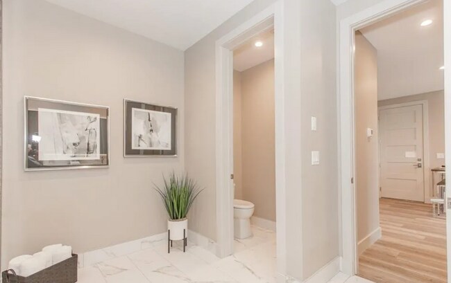 Building Photo - 1 bedroom condo, located steps from all of Black Bull's incredible amenities