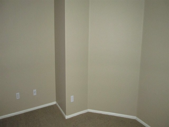 Building Photo - 2567 W Amber Sun Dr